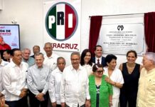 PRI Veracruz realiza develación de placa conmemorativa a Fidel Herrera Beltrán y Rosa Borunda de Herrera