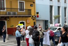 “Murieron esperando justicia»: protestan extrabajadores del Seguro Popular tras 9 años de olvido