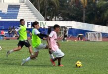 Intensa doble sesión de entrenamiento desarrollan Piratas FC