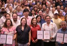 Reciben 648 familias veracruzanas constancias de finiquito de créditos FOVISSSTE