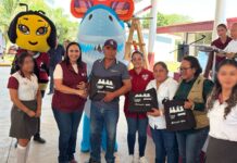Entrega IVEA 100 módulos del material Contando y Nombrando el Mundo