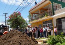En territorio, Daniela Griego atendió demandas ciudadanas en el Infonavit Sumidero