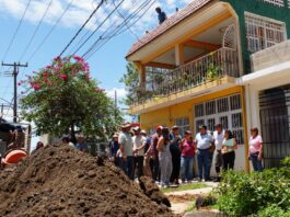 En territorio, Daniela Griego atendió demandas ciudadanas en el Infonavit Sumidero