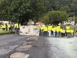 Bloquean la carretera Xalapa-Perote; exigen rehabilitar vía a Jilotepec y Tlacolulan