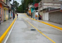 Entrega Daniela Griego obra de pavimentación en la colonia Revolución; se realizó en tiempo récord