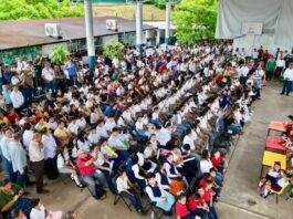 Ninguna escuela quedará fuera del programa de mobiliario: Rocío Nahle García