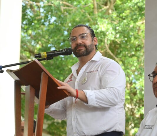 “No tengan miedo de decidir su futuro”: Pedro Miguel Rosaldo llama a jóvenes a elegir con libertad su camino profesional