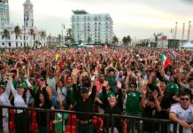 Con juego histórico de la Selección, miles de veracruzanos vibraron durante transmisión desde la Macroplaza