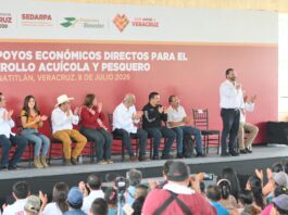«Rocío Nahle es una aliada»: Pedro Miguel Rosaldo celebra apoyos por 2.7 mdp para pescadores de Coatzacoalcos