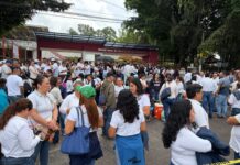 Sección 32 del SNTE toma la SEV; exige asignación de plazas