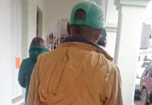 Denuncian desalojo y decomiso de mercancía a vendedoras en Las Vigas