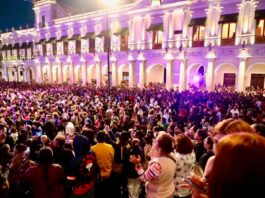 El corazón de Xalapa corea y baila los éxitos de la Sonora Santanera