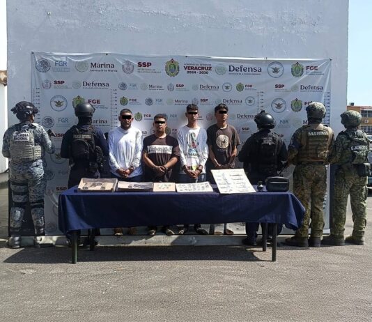 Operativo encabezado por SSP y FGE, con apoyo de fuerzas federales, asegura más de 54 kilos de presunta marihuana y 30 mil litros de hidrocarburo