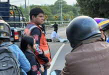 Muere motociclista tras impactarse contra tráiler en carretera Xalapa-Veracruz