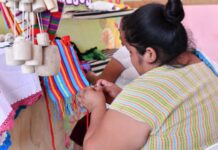 Del telar de cintura al Festival del Mar, tradición que sigue vigente