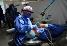 En colaboración con la IP y profesionales de la salud bucal, Ayuntamiento llevó servicios a familias del Fovissste