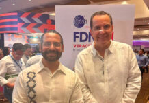 Acompaña Pedro Rosaldo a Rocío Nahle en Fábrica de Negocio y destaca nuevas oportunidades para Coatzacoalcos
