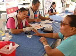 Con jornada de salud gratuita, celebran 63 años del Mercado Coatzacoalcos