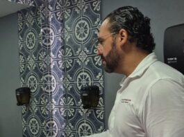 Reabren baños del Parque Independencia como prueba piloto de servicios públicos autosustentables