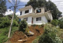 Peligran familias en colonias Plan de Ayala y Rubén Jaramillo por deslaves