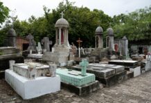 Invitan a recorrido por las tumbas de personajes ilustres en el Panteón Antiguo de Coatzacoalcos
