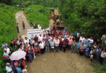 Inicia Roberto San Román la pavimentación con concreto hidráulico en la comunidad El Aguacate