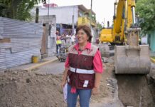 Supervisa Rosa María construcción de drenaje pluvial en la colonia Pocitos y Rivera